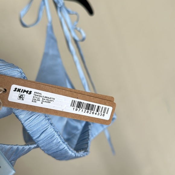 SKIMS Bridal Triangle Silk Bralette in Glacier size‎ M NWT - Picture 8 of 9